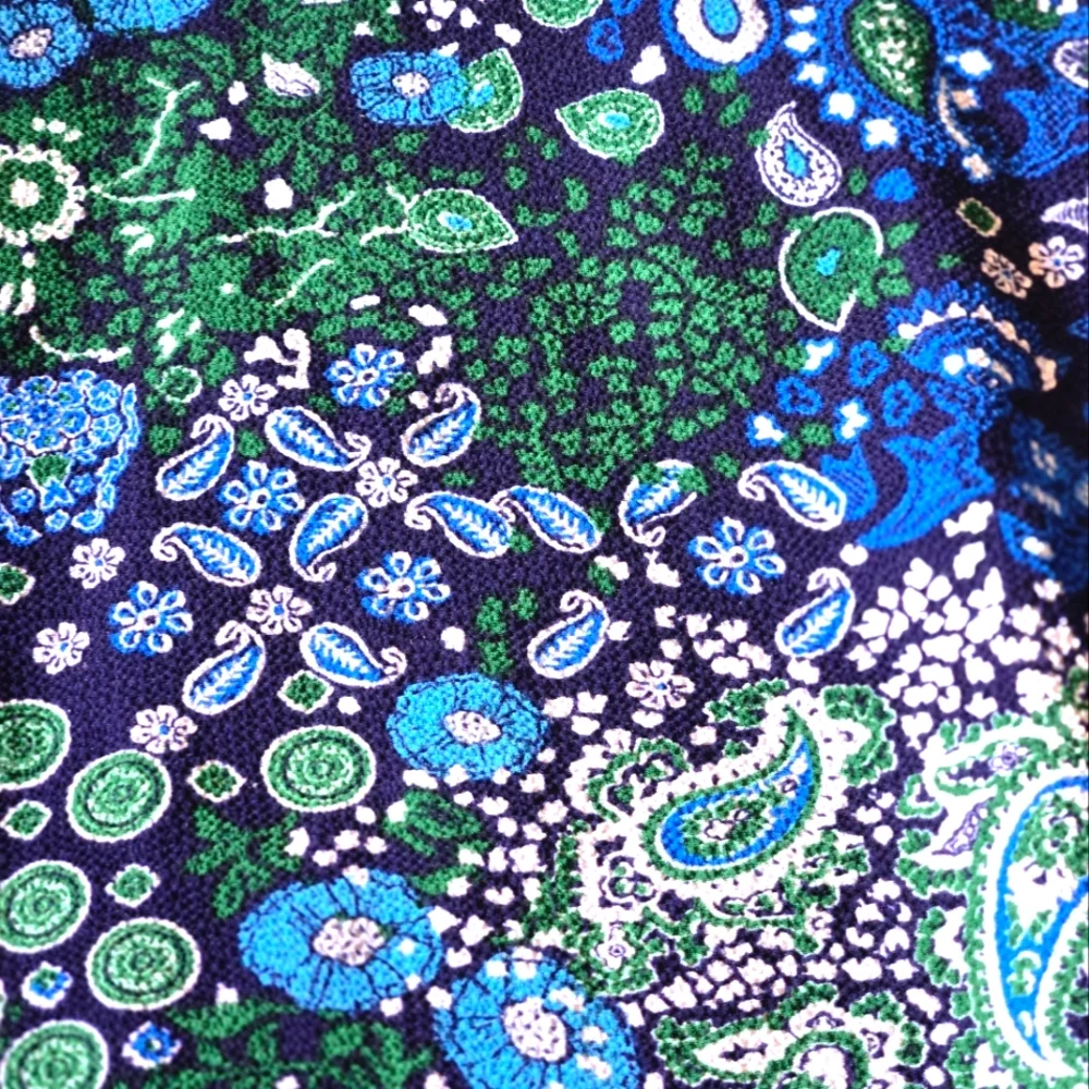 Michael Kors Green and Blue Paisley Boxy Short Sleeve Top Size Medium
